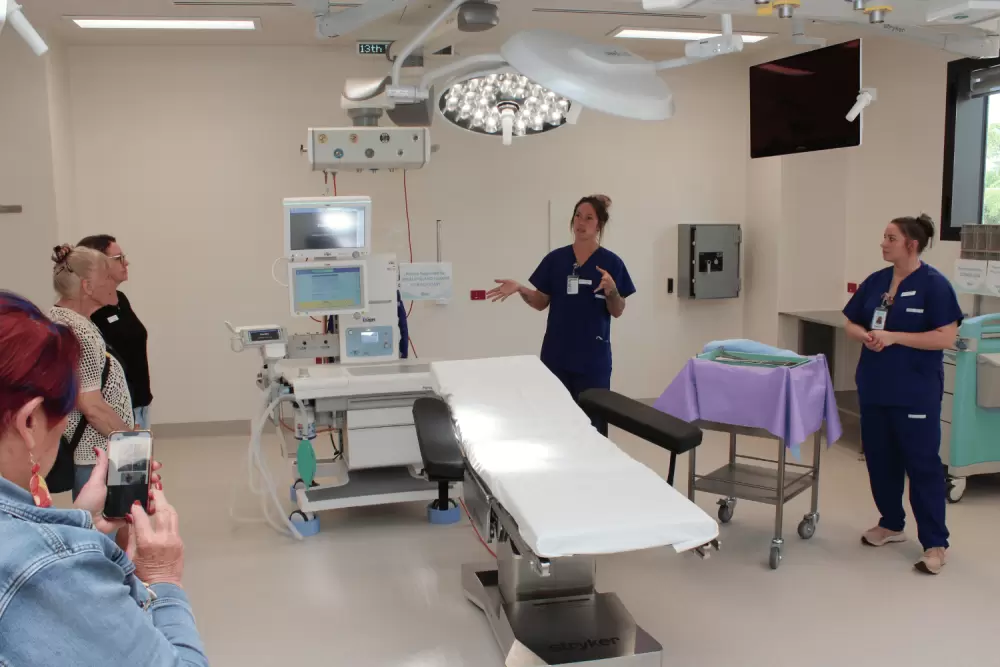 Phillip_Island_Comm_Hosp_tour_Operating_Theatre.png