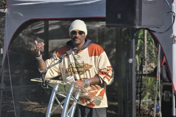 James_Brown_conducting_a_Welcome_to_Country.jpg