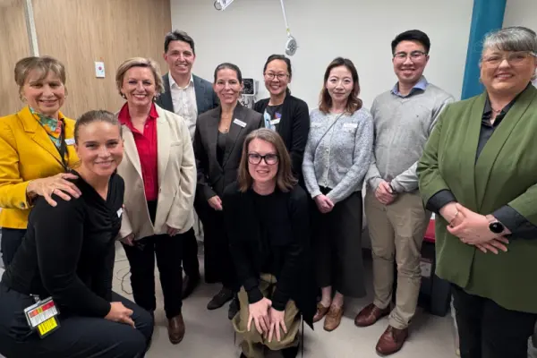 Menopause_clinic_team_800_533.png